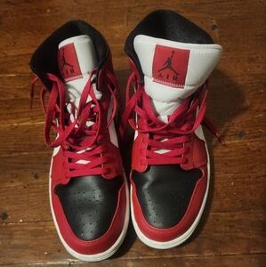 Jordan 1 Mid Chicago Black Toe Men's sz 13